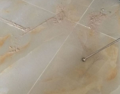 承德瓷砖空鼓维修公司分享粘合剂选择不当在瓷砖铺贴过程中可能导致以下问题